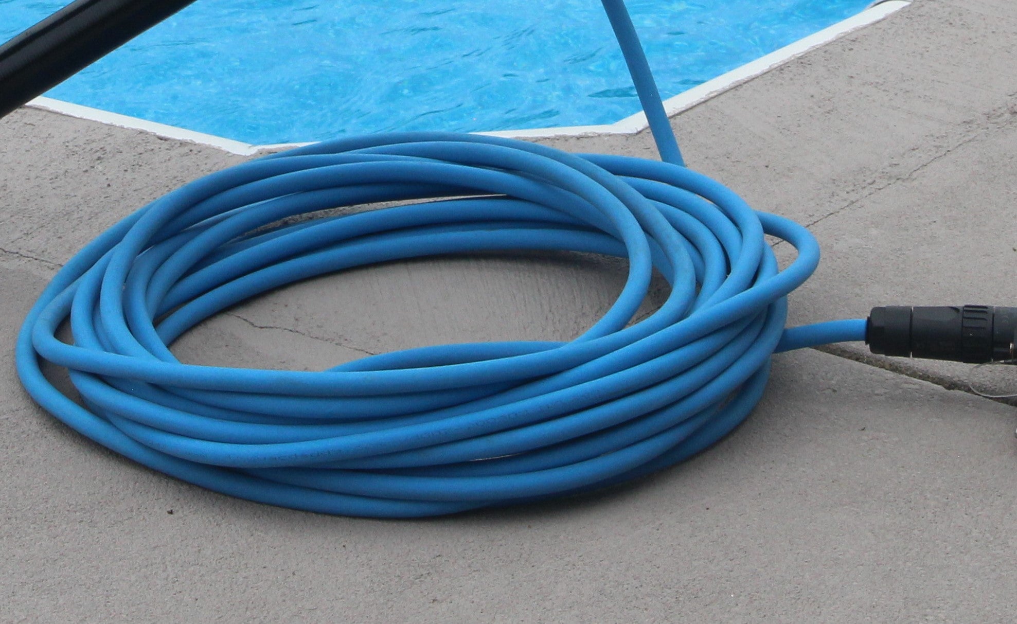 Floating Wire with Connector 60' – The VacDaddy